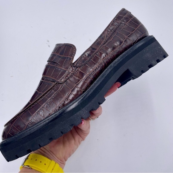 NEW Everlane Brown  Crocodile Leather Chunky Lug Sole Loafer in Size 8 - Picture 3 of 5